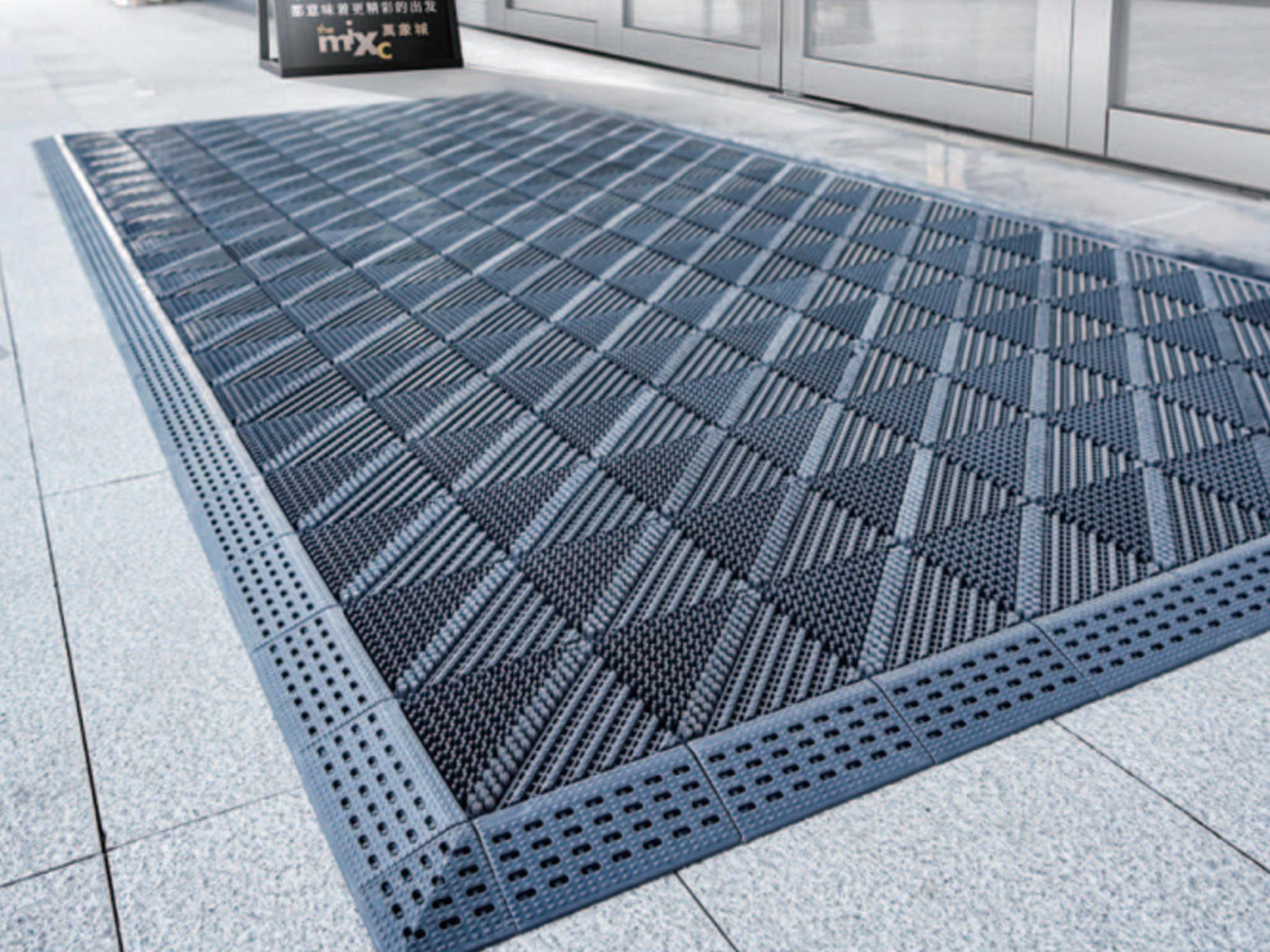 3 in 1 Brush Interlocking Mats