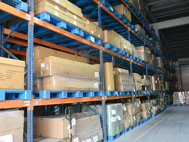 Warehouse-