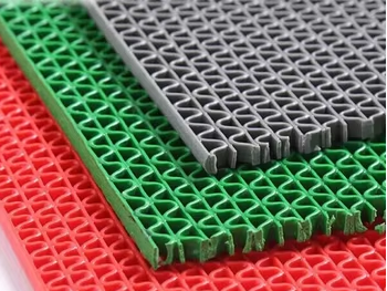 Innovative S-Shaped Drainage Design