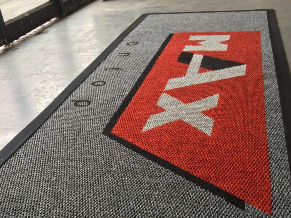 Retail Stores & Shopping Malls